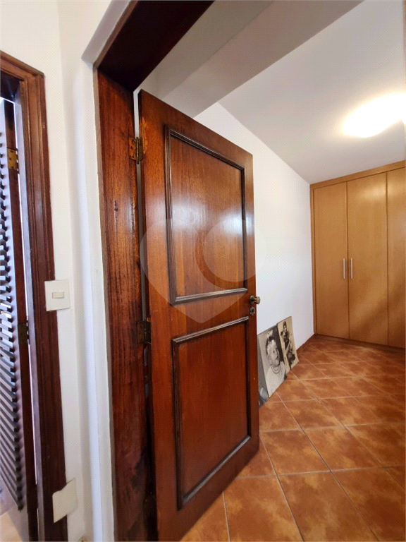 VENDA - Casa Alto Padrão em Condomínio JD França | 470m² | 4 Dormitórios |  Piscina 