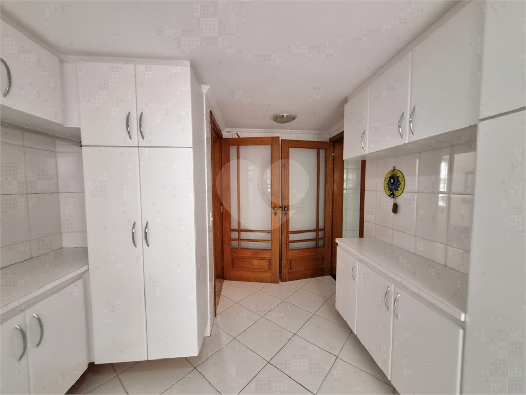 VENDA - Casa Alto Padrão em Condomínio JD França | 470m² | 4 Dormitórios |  Piscina 