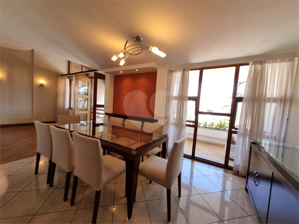 VENDA - Casa Alto Padrão em Condomínio JD França | 470m² | 4 Dormitórios |  Piscina 