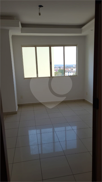 Apartamento à venda com 3 quartos, 65m² - Foto 1