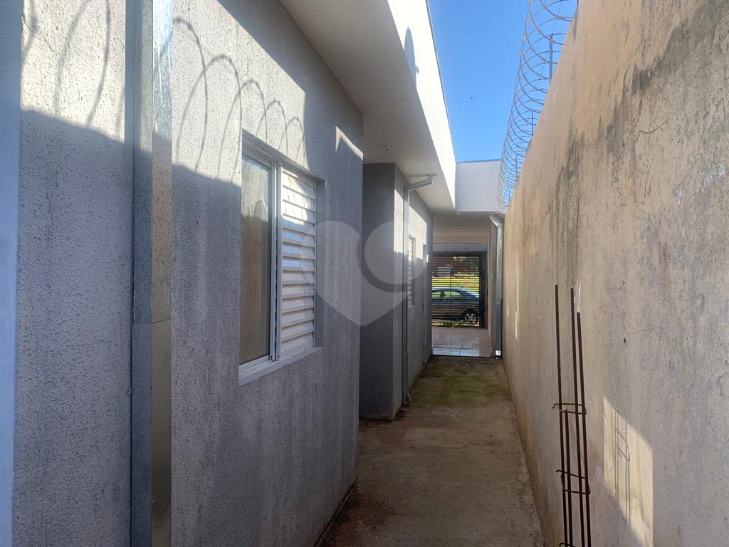 Casa à venda com 2 quartos, 80m² - Foto 13