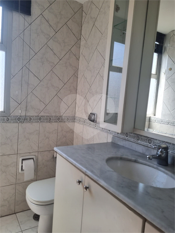 apartamento 94m2, 3 dormitórios, sendo 1 suíte, living 2 ambientes, 1 vaga livre, no Paraiso.