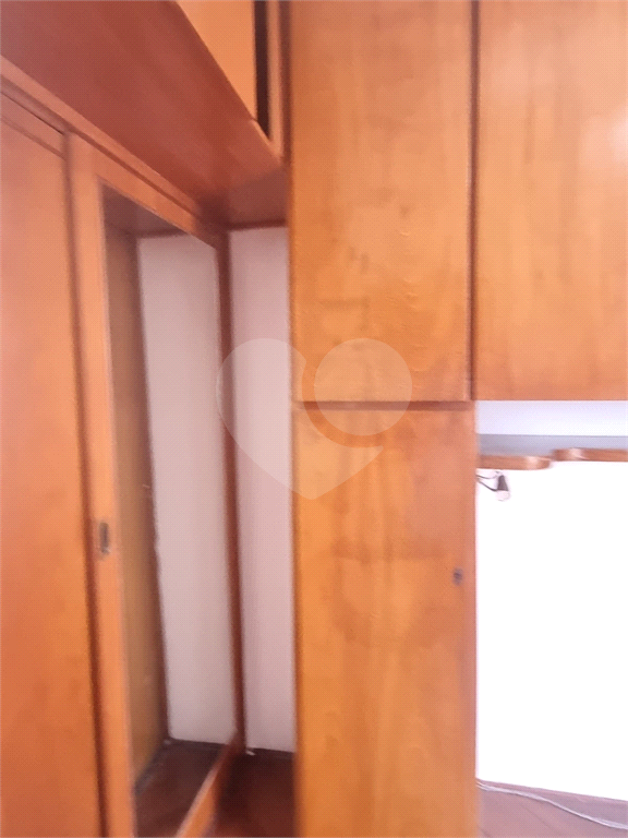 apartamento 94m2, 3 dormitórios, sendo 1 suíte, living 2 ambientes, 1 vaga livre, no Paraiso.