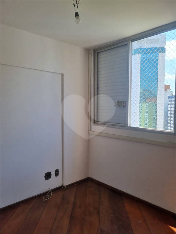 apartamento 94m2, 3 dormitórios, sendo 1 suíte, living 2 ambientes, 1 vaga livre, no Paraiso.