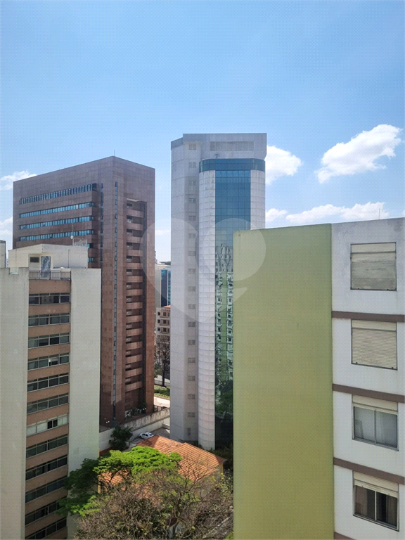 apartamento 94m2, 3 dormitórios, sendo 1 suíte, living 2 ambientes, 1 vaga livre, no Paraiso.