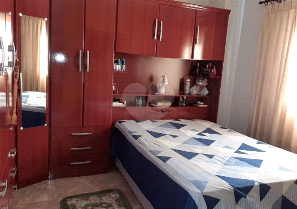SOBRADO em JARAGUÁ