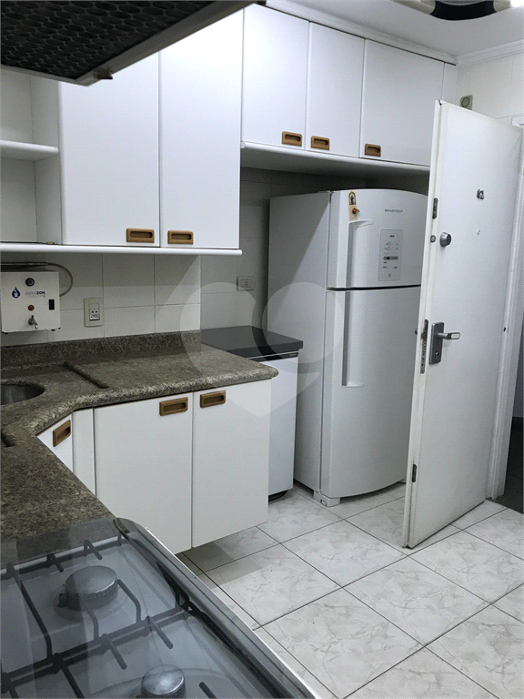 APARTAMENTO em MOEMA