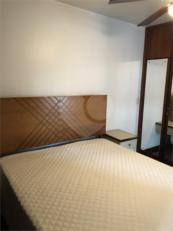 APARTAMENTO em MOEMA
