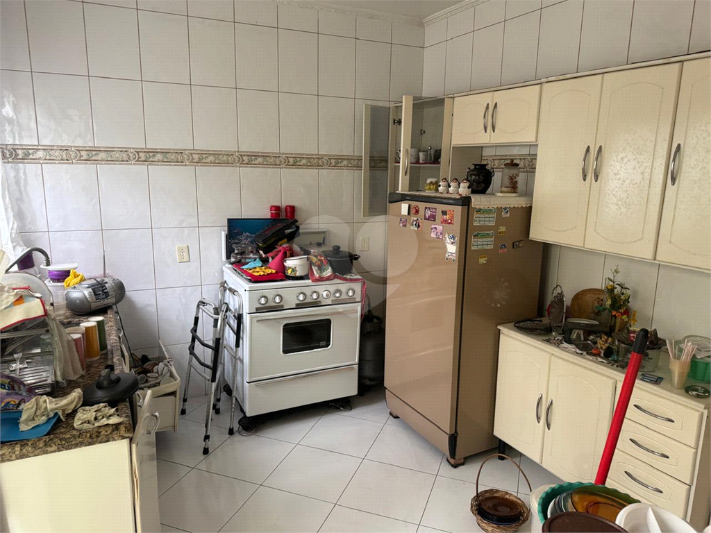Casa à venda com 2 quartos, 230m² - Foto 14