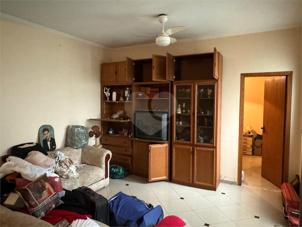 Casa à venda com 2 quartos, 230m² - Foto 12