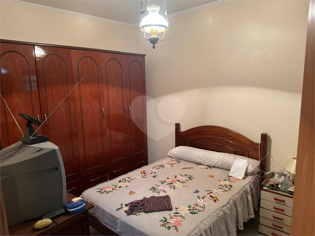 Casa à venda com 2 quartos, 230m² - Foto 9