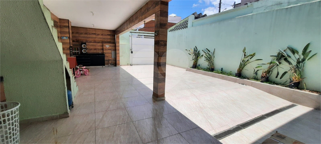 Casa à venda com 3 quartos, 200m² - Foto 26