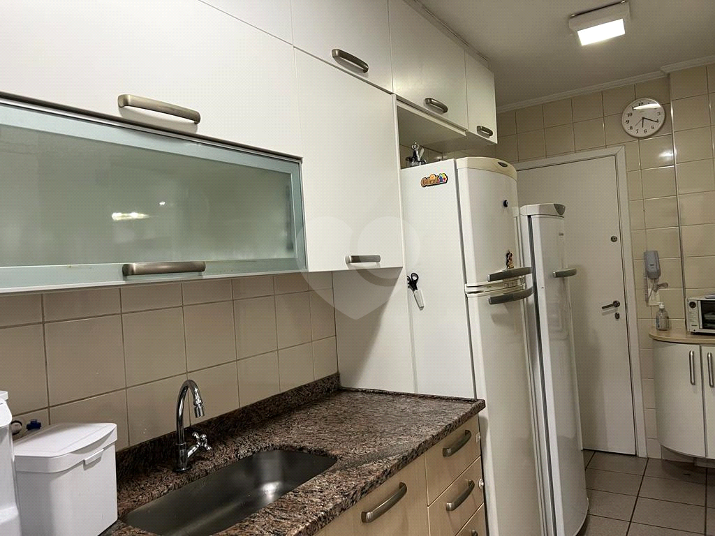 Apartamento à venda com 3 quartos, 90m² - Foto 22