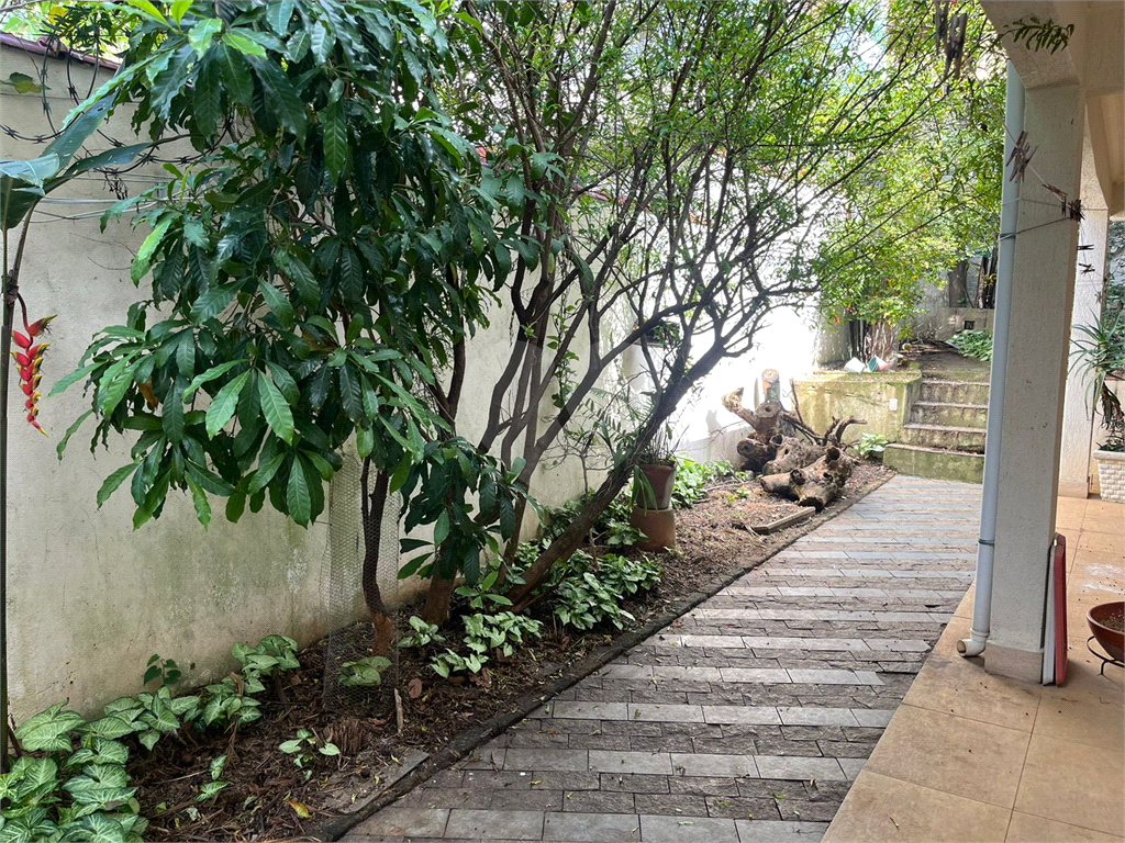Excelente sobrado localizado próximo ao Metrô Jardim São Paulo