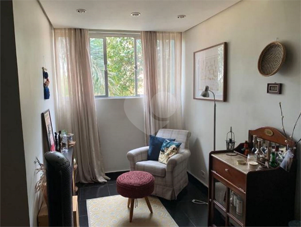 APARTAMENTO em TATUAPÉ