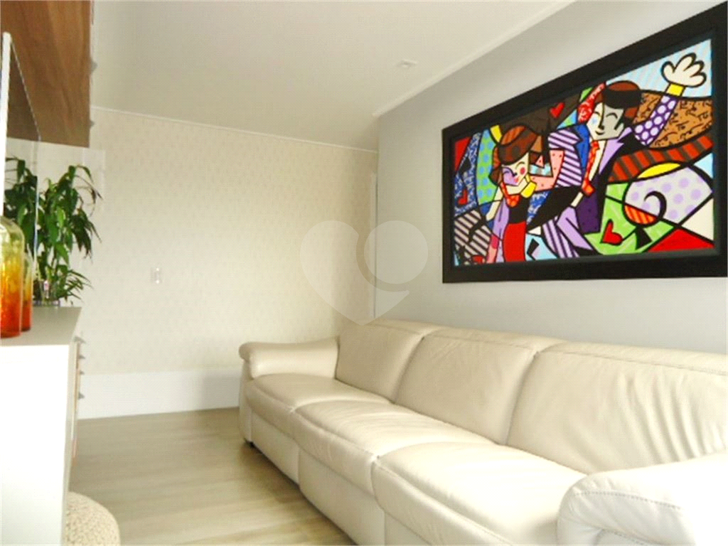 Apartamento de Alto Padrão à Venda no bairro Santa Teresinha, com 264 m² 4 suítes 5 vagas  (PORTEIRA FECHADA)!