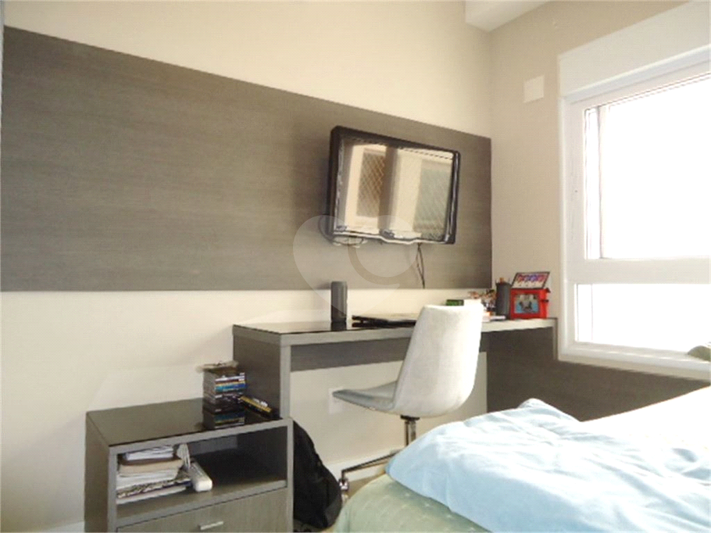 Apartamento de Alto Padrão à Venda no bairro Santa Teresinha, com 264 m² 4 suítes 5 vagas  (PORTEIRA FECHADA)!