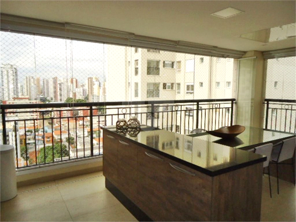 Lindo Apartamento em Condomínio de Alto Padrão à Venda no bairro Santa Teresinha, (PORTEIRA FECHADA)