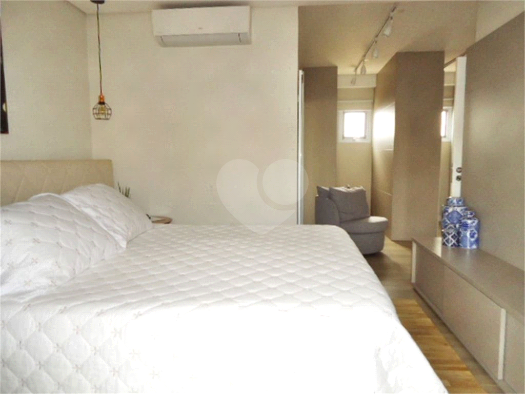 Apartamento de Alto Padrão à Venda no bairro Santa Teresinha, com 264 m² 4 suítes 5 vagas  (PORTEIRA FECHADA)!