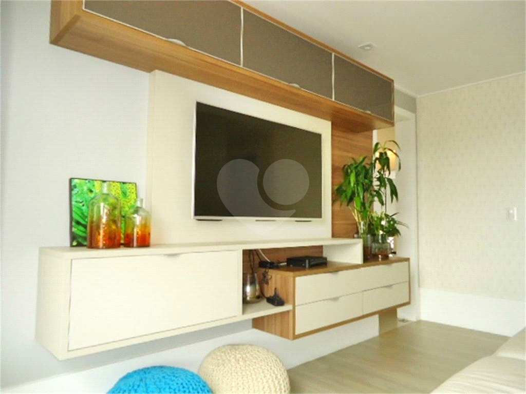 Apartamento de Alto Padrão à Venda no bairro Santa Teresinha, com 264 m² 4 suítes 5 vagas  (PORTEIRA FECHADA)!