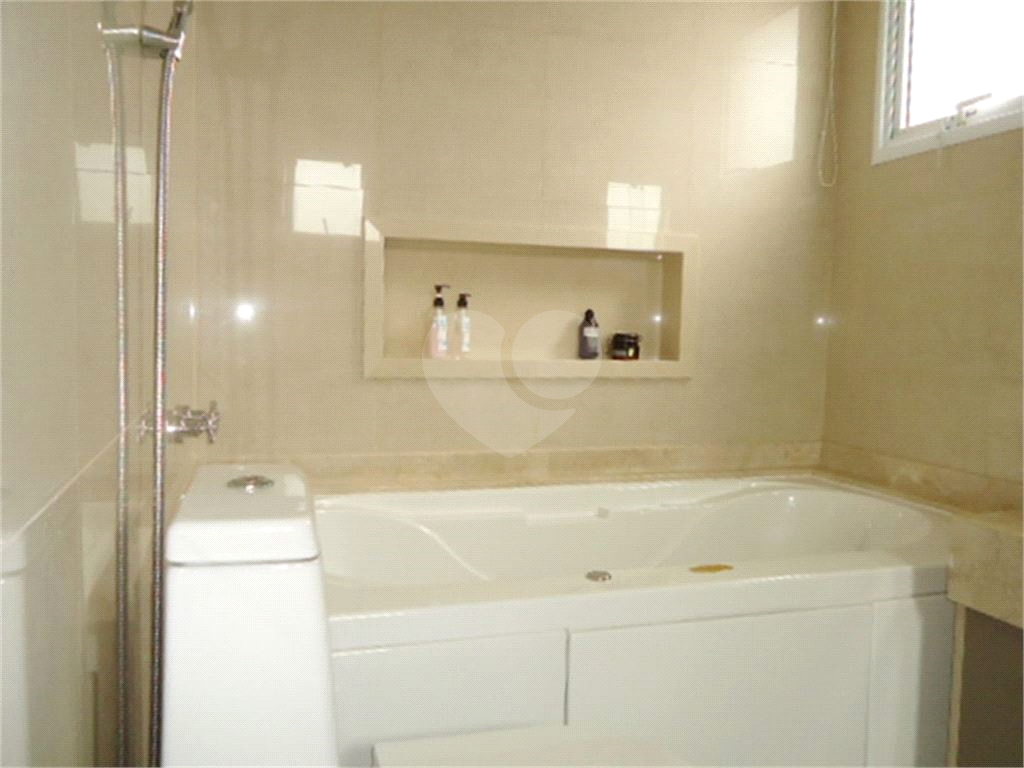 Apartamento de Alto Padrão à Venda no bairro Santa Teresinha, com 264 m² 4 suítes 5 vagas  (PORTEIRA FECHADA)!