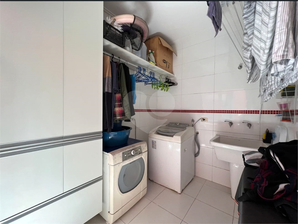 Sobrado a venda em Santana com piscina.