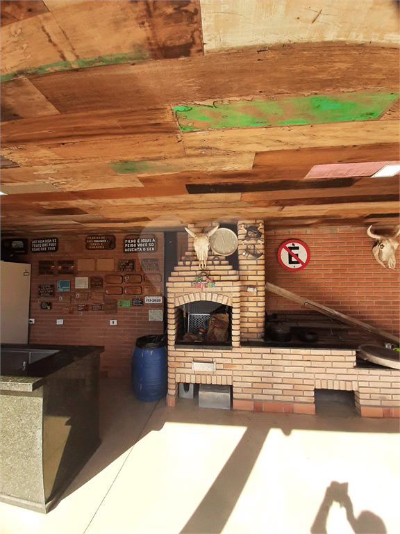 Sobrado em condomínio fechado com 4 suítes,  e 4 vagas de garagem, piscina e quintal gourmet
