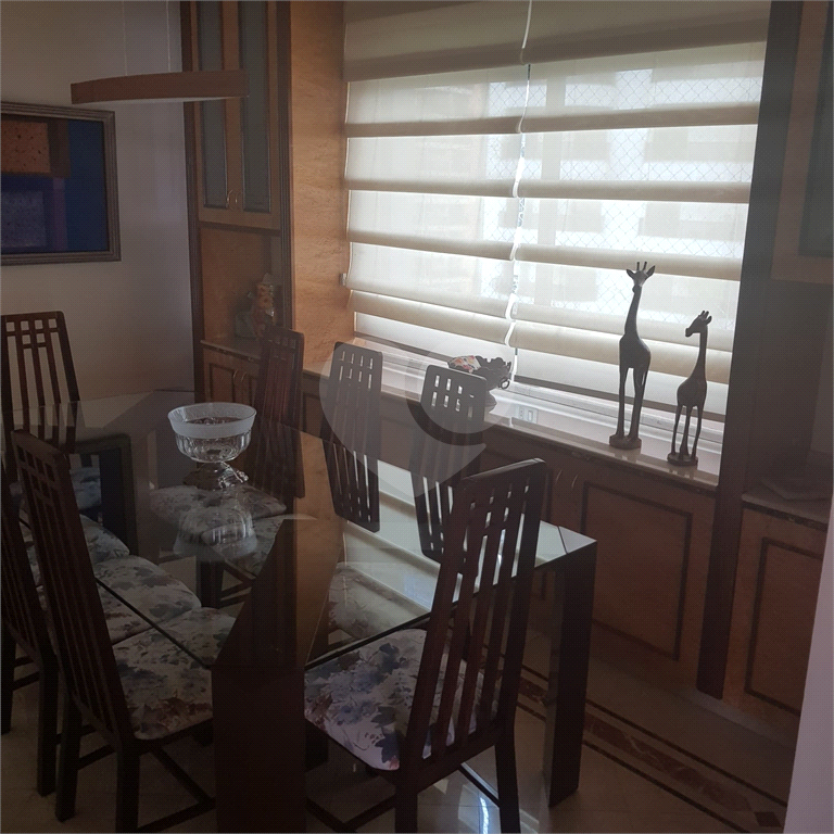 Apartamento maravilhoso com 168 M2 com 03 dormitórios