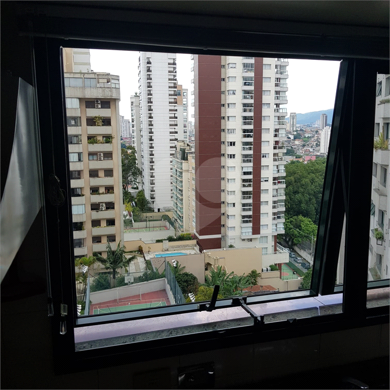 Apartamento maravilhoso com 168 M2 com 03 dormitórios