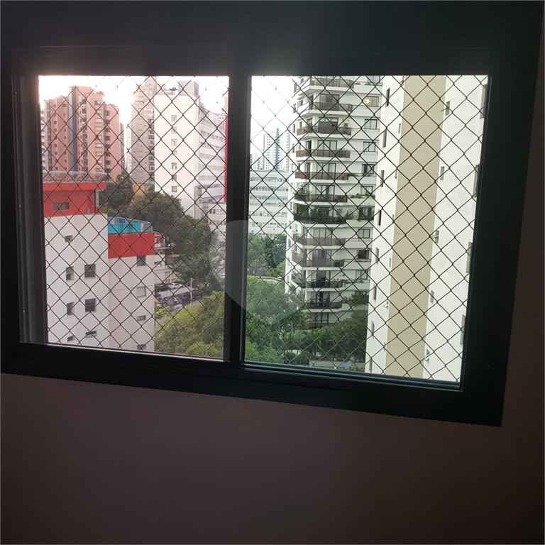 Apartamento maravilhoso com 168 M2 com 03 dormitórios