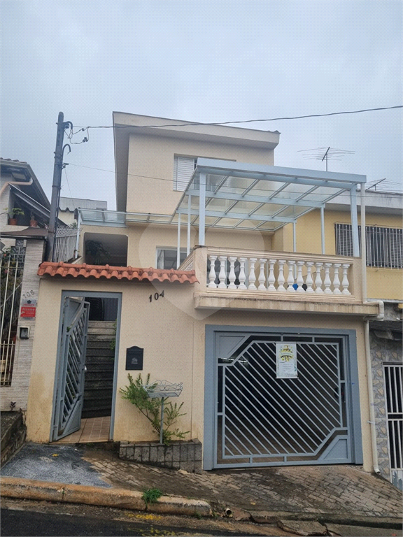 AMPLO SOBRADO COM EDICULA