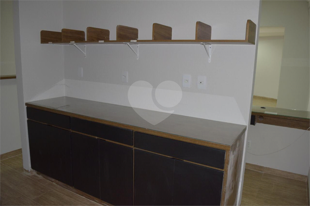 Casa à venda e aluguel com 4 quartos, 180m² - Foto 9
