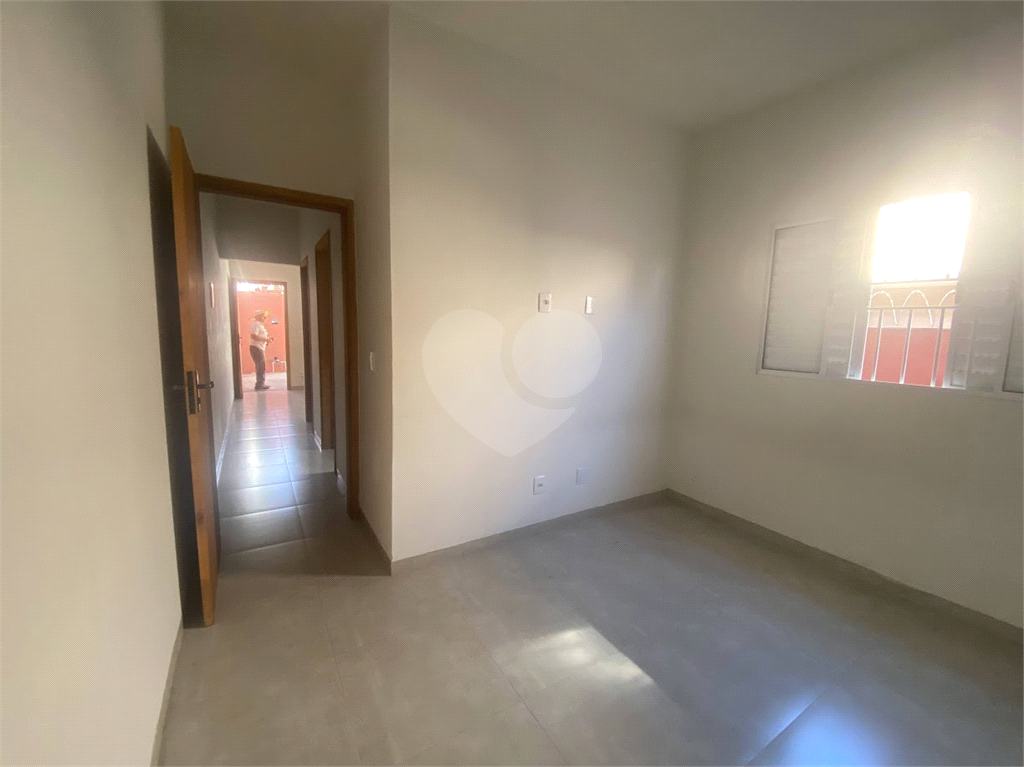 Casa à venda com 2 quartos, 100m² - Foto 11