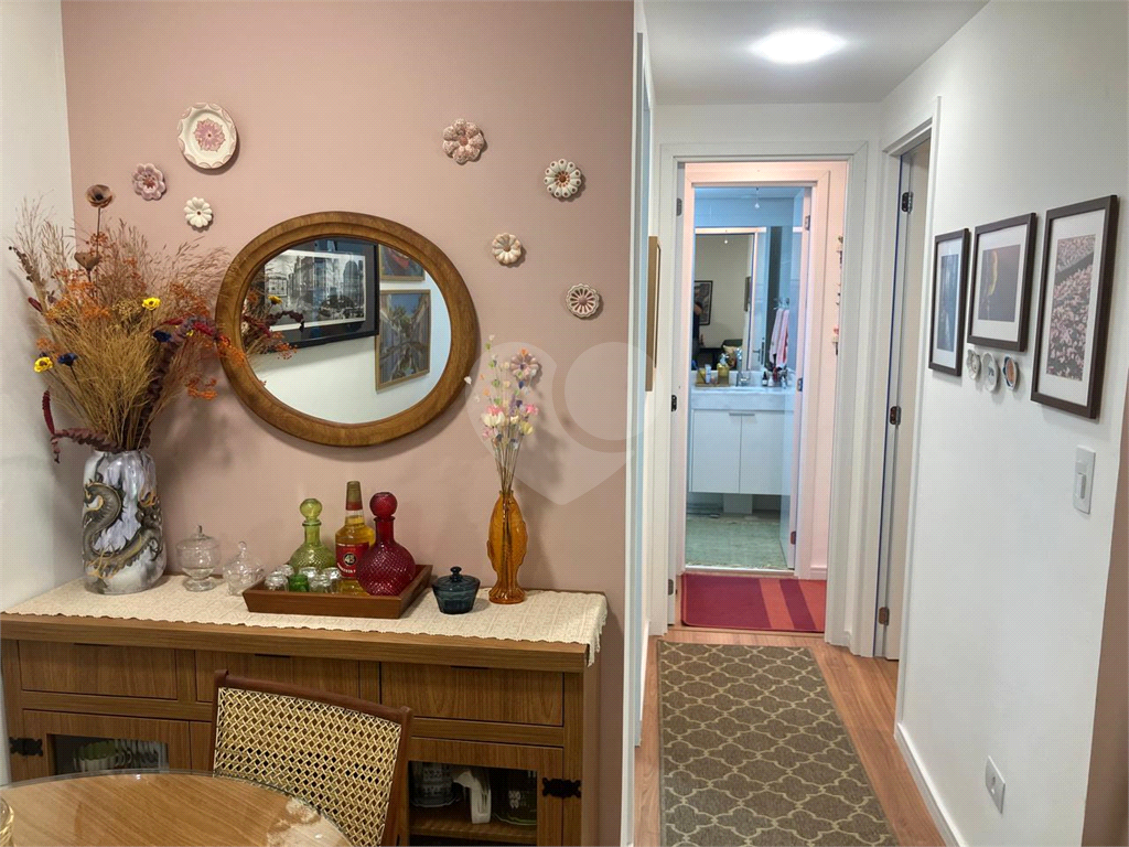 "Apartamento 2 Dorms | 1 Vaga a 250 metros do Metrô Jardim São Paulo.
