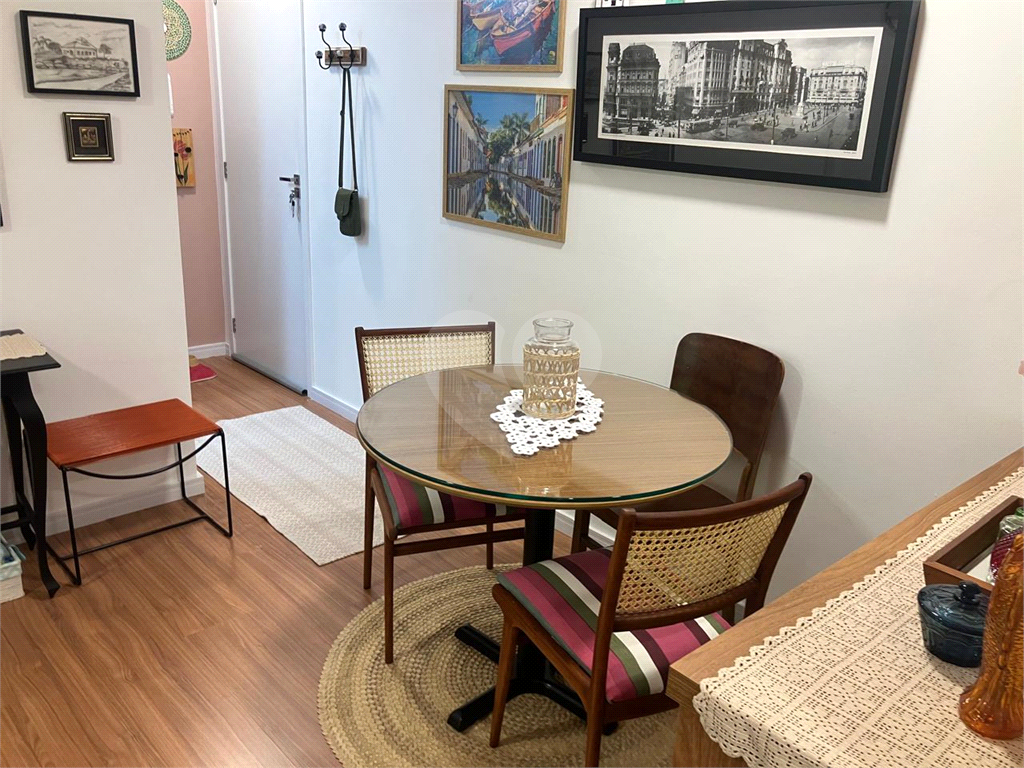 "Apartamento 2 Dorms | 1 Vaga a 250 metros do Metrô Jardim São Paulo.
