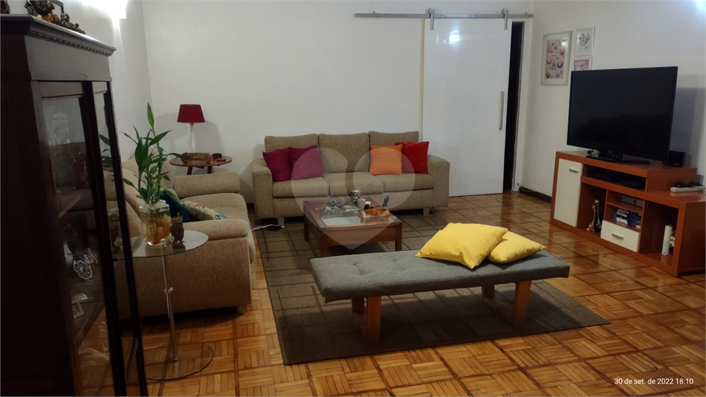 APARTAMENTO em SANTANA