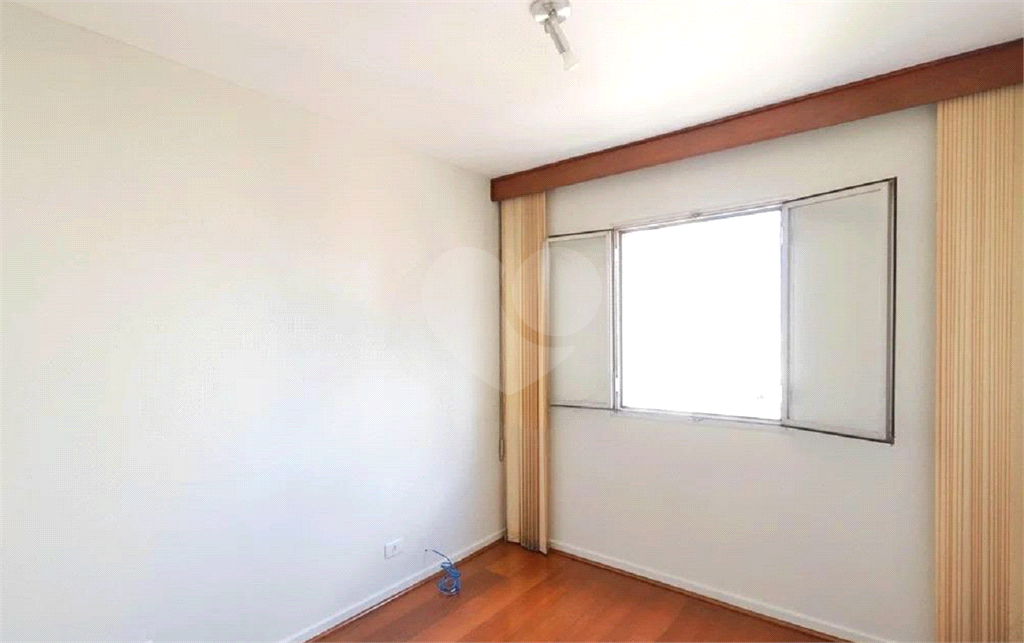 APARTAMENTO em SANTANA