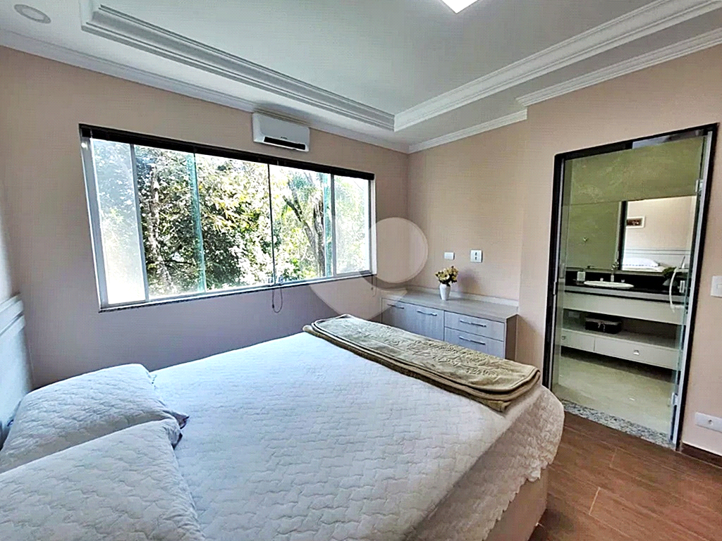 Casa de Condomínio à venda com 4 quartos, 402m² - Foto 26