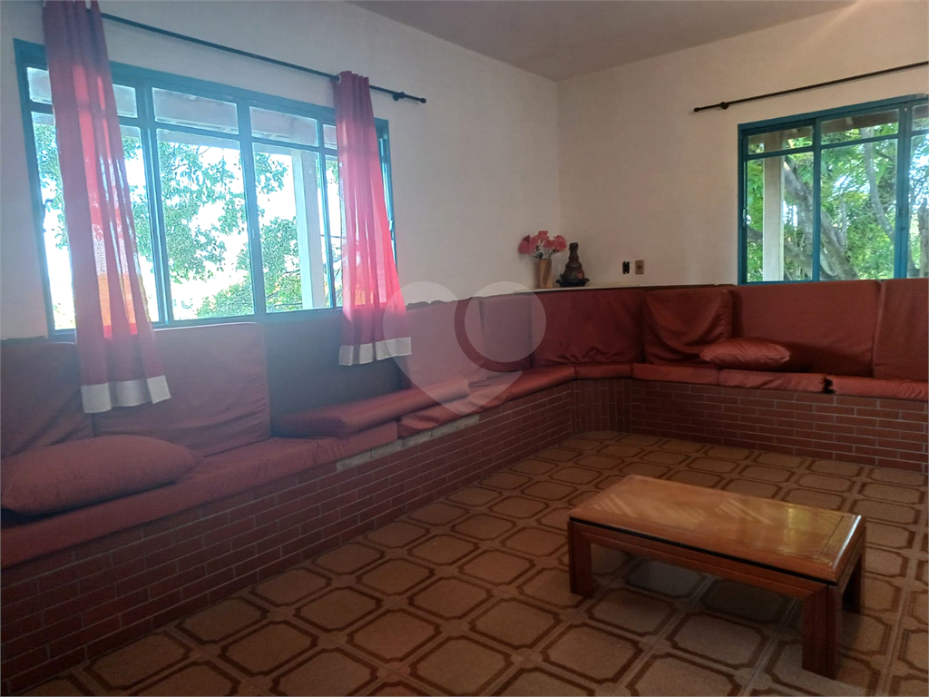 Chácara à venda com 2 quartos, 623m² - Foto 9
