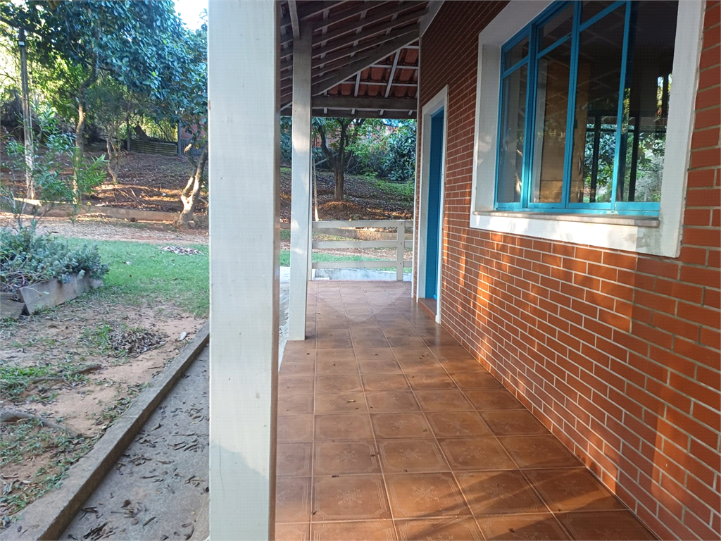 Chácara à venda com 2 quartos, 623m² - Foto 11