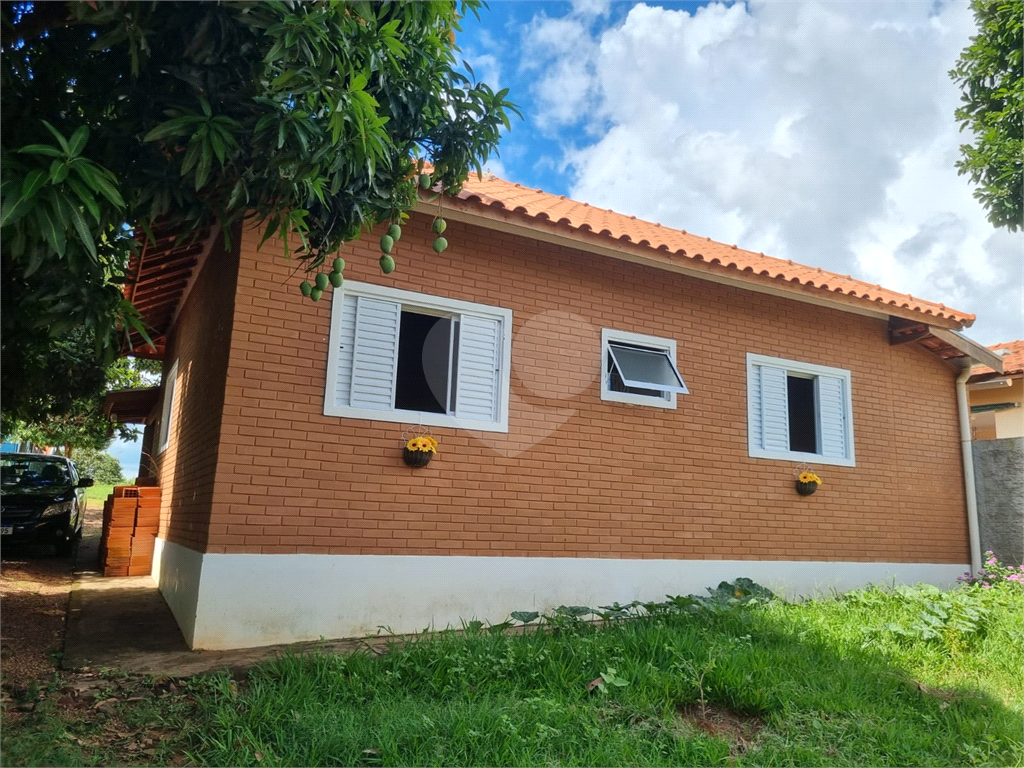 Fazenda à venda com 2 quartos, 80m² - Foto 1