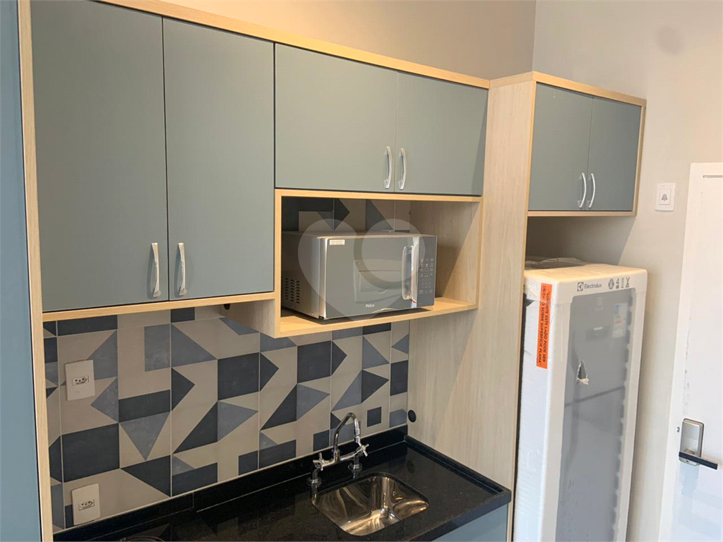 APARTAMENTO em PINHEIROS