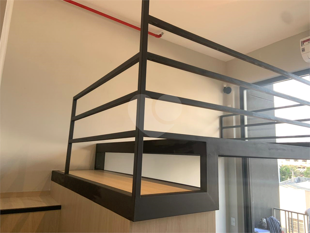 APARTAMENTO em PINHEIROS