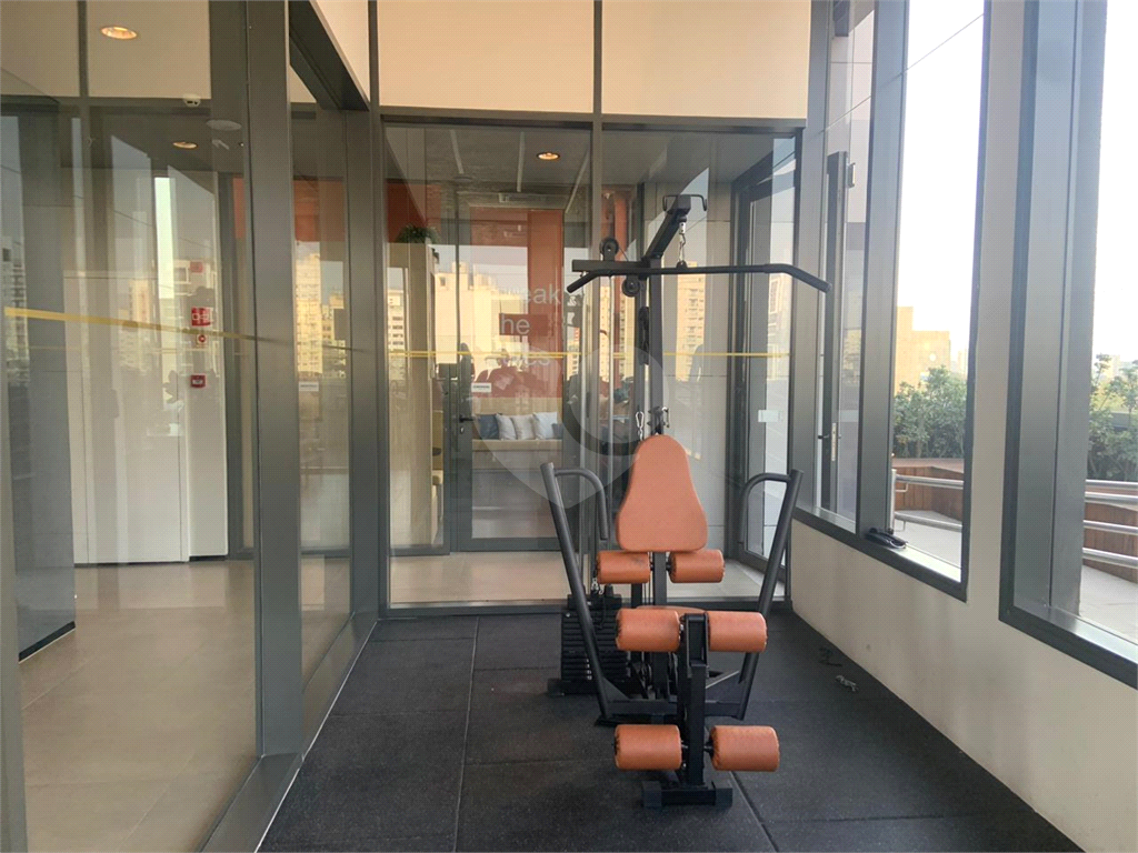 APARTAMENTO em PINHEIROS