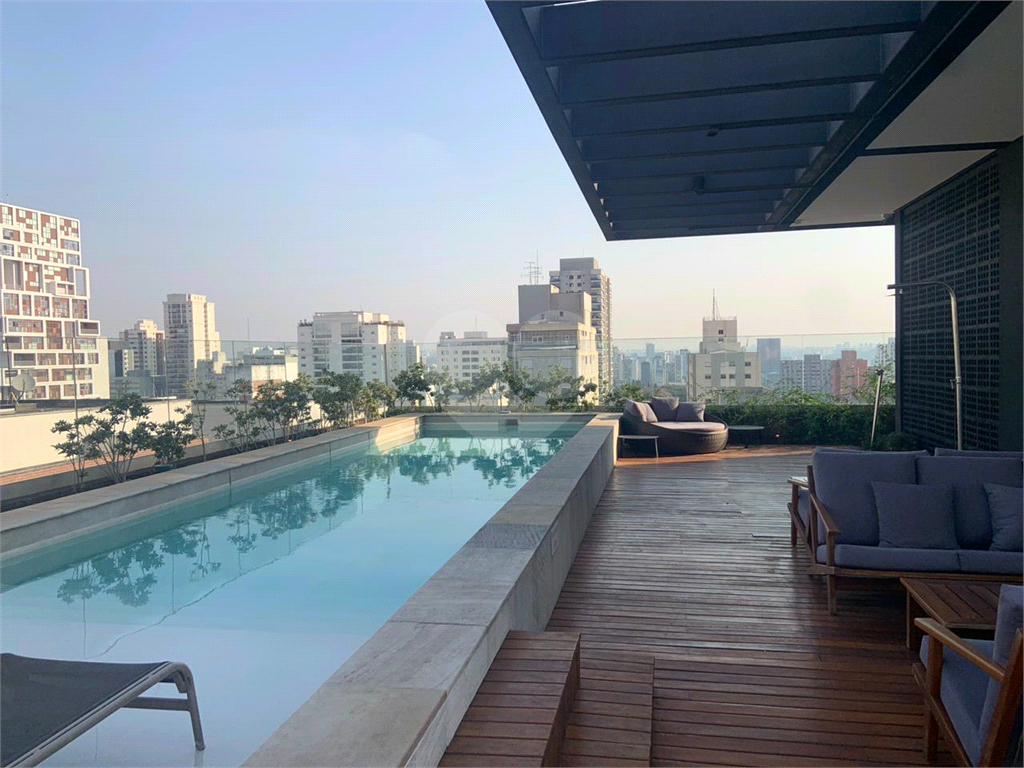 APARTAMENTO em PINHEIROS