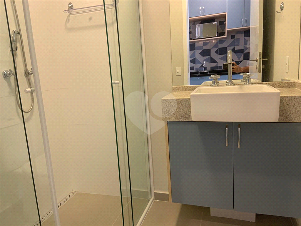 APARTAMENTO em PINHEIROS