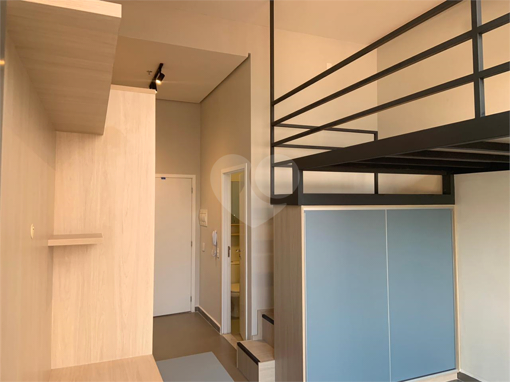 APARTAMENTO em PINHEIROS
