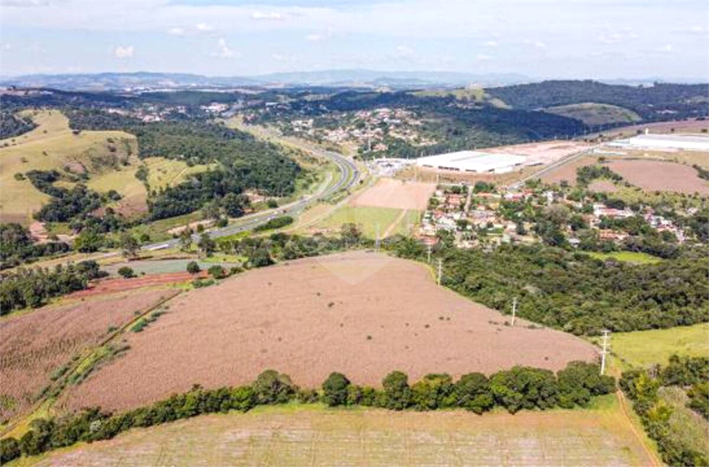 Terreno à venda, 327000m² - Foto 1