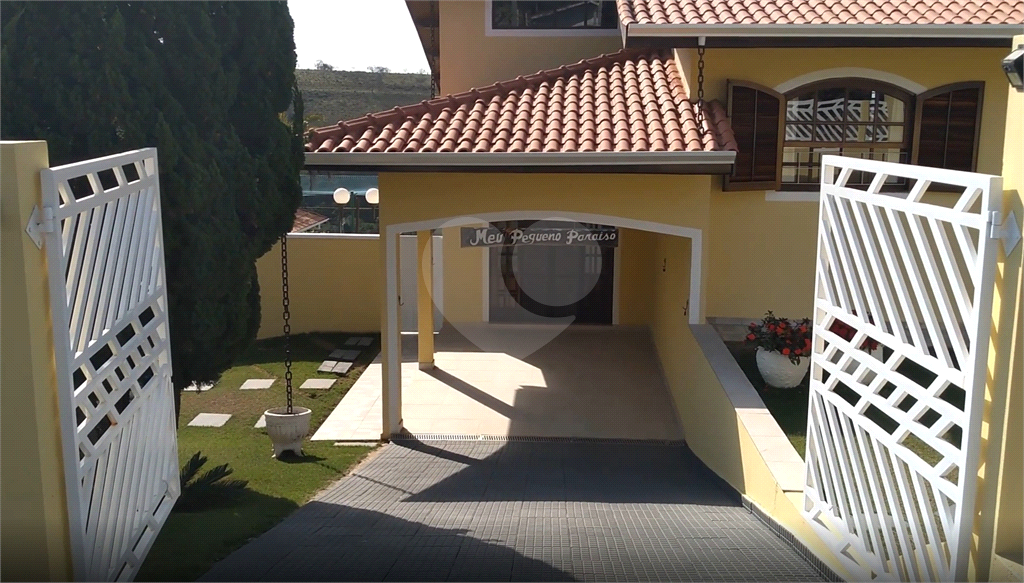 Casa de Condomínio à venda com 3 quartos, 180m² - Foto 4