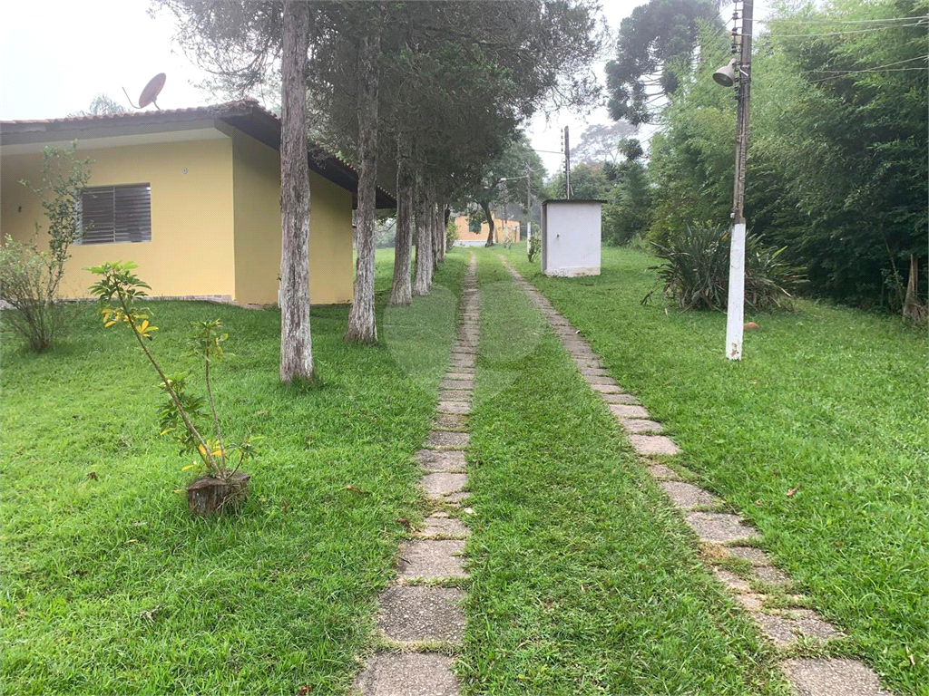 Fazenda - São Lourenço - 6 dormitórios - 1 suíte - 3 banheiros - 10 vagas - 2 salas 